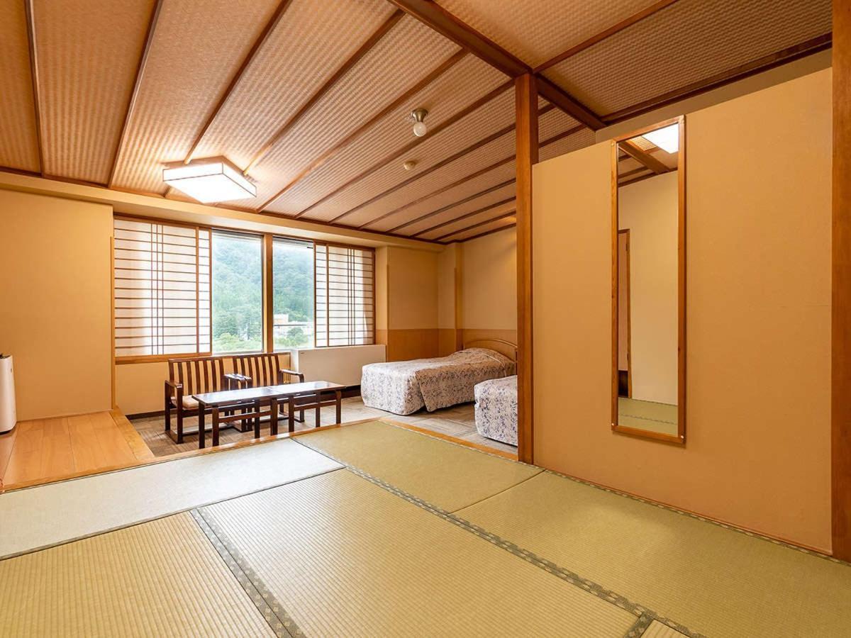 Ooedo Onsen Monogatari Kounkaku Otel Osaki  Dış mekan fotoğraf